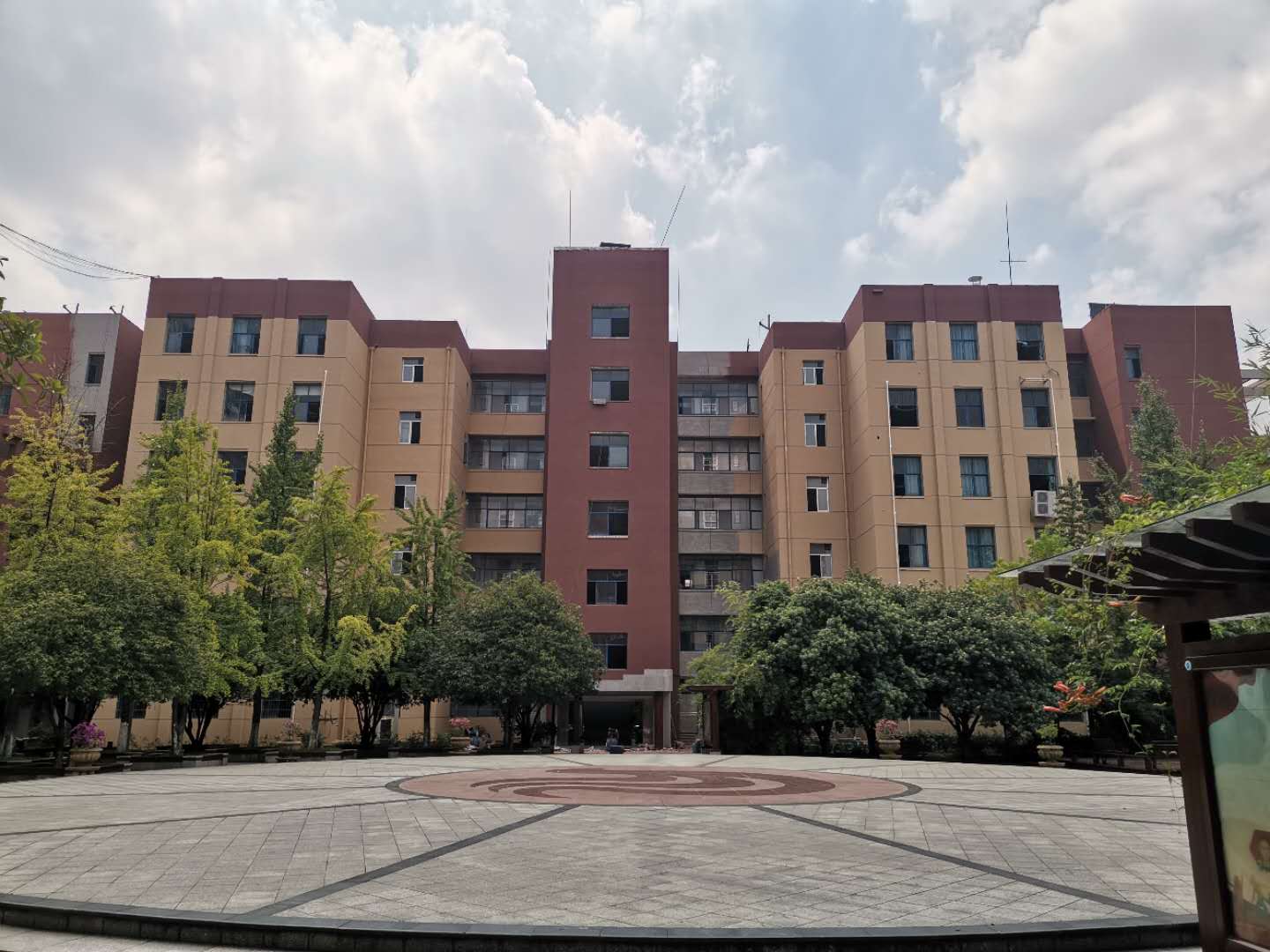 建寧中學外墻改造工程